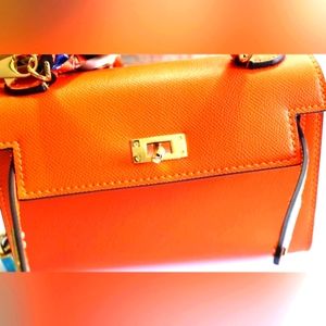 Crossbody Ladies bag. Nwot  OS